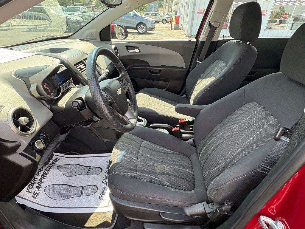 Used 2013 Chevrolet Sonic LT FWD image 9