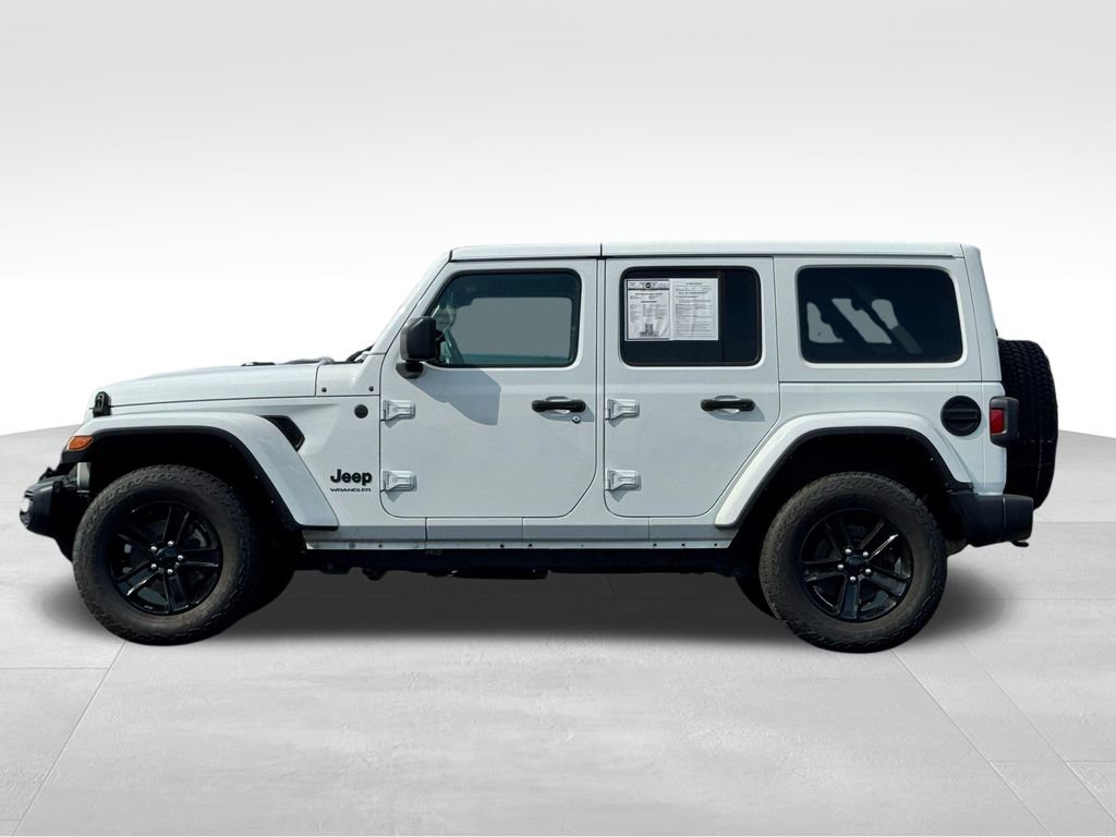 Used 2023 Jeep Wrangler Unlimited Sahara AWD/4WD image 4