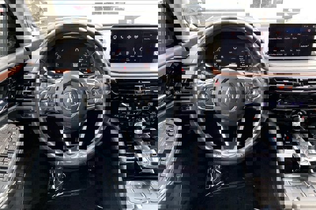 Used 2022 Acura MDX SH-AWD w/ Technology Package image 4