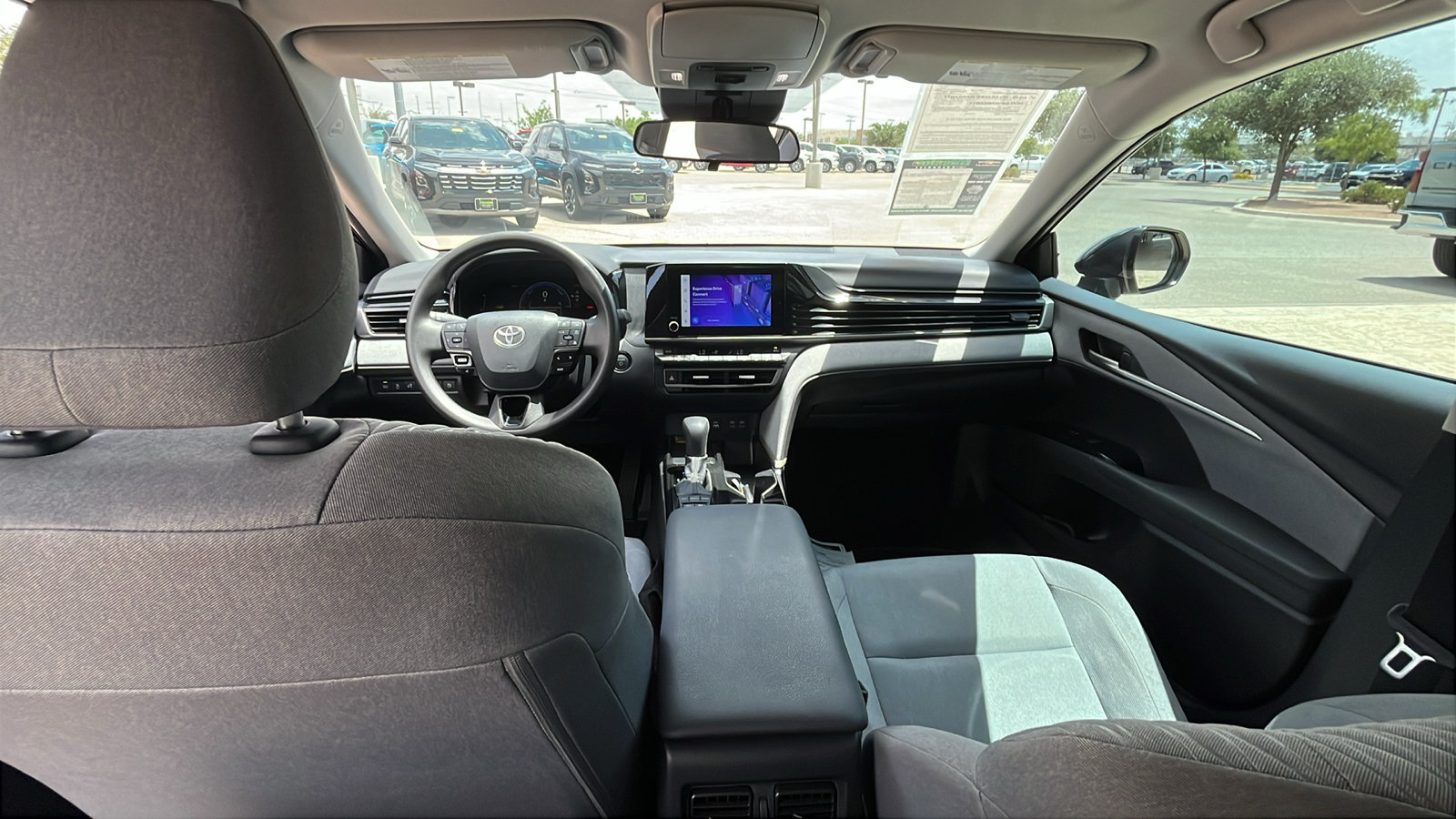 Used 2025 Toyota Camry LE FWD image 25