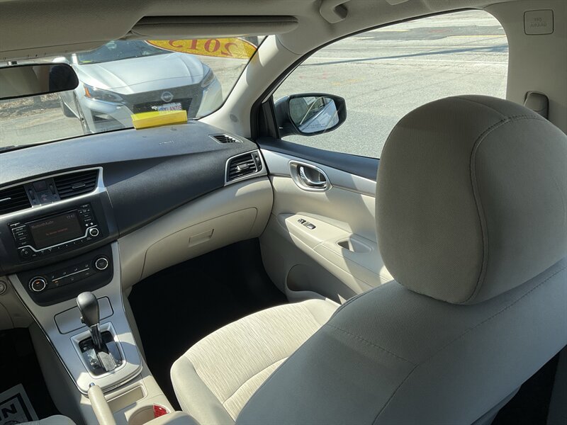 Used 2015 Nissan Sentra SV w/ Style Package FWD image 20