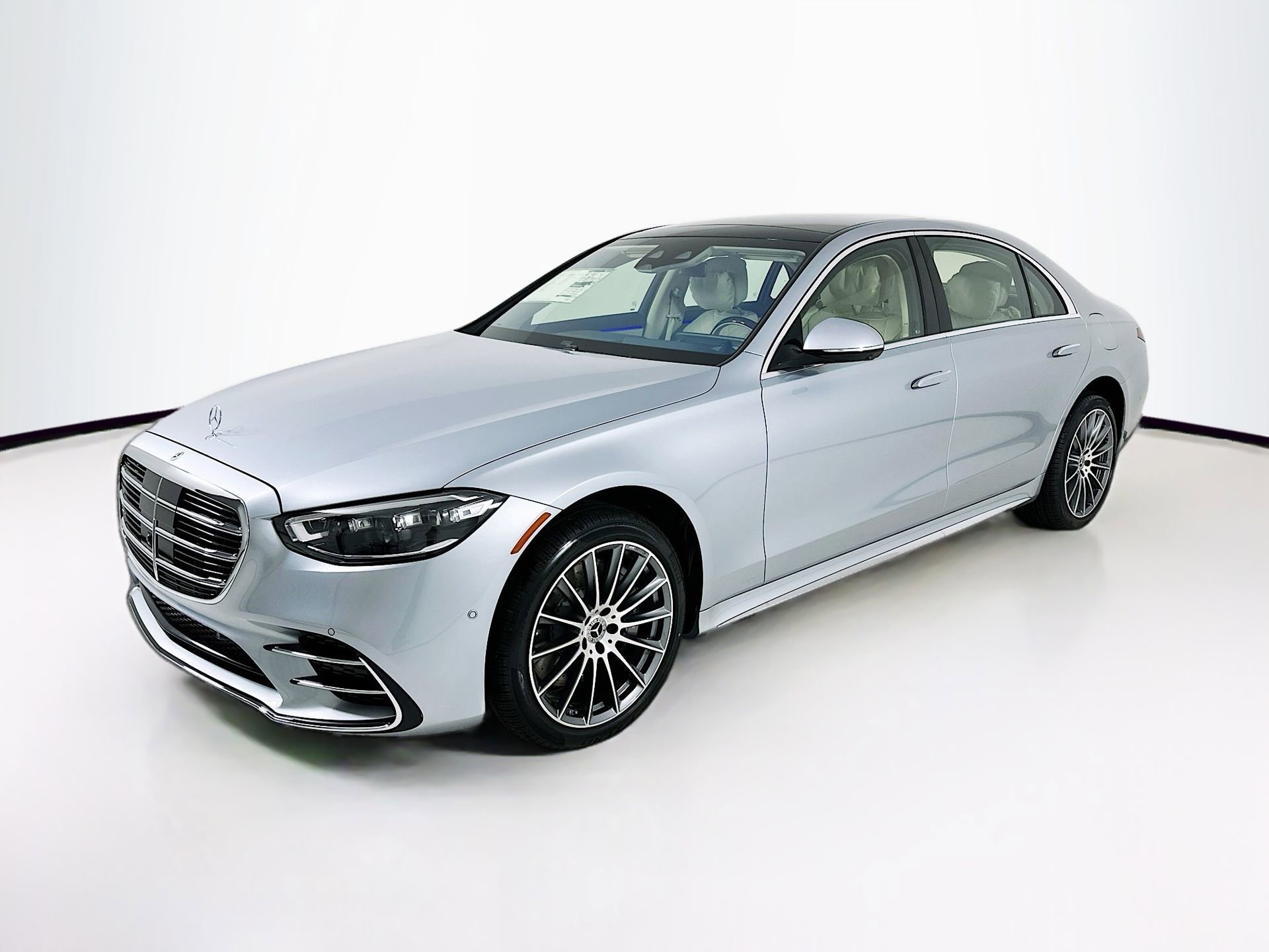 New 2026 Mercedes-Benz S 580e 4MATIC Sedan image 3