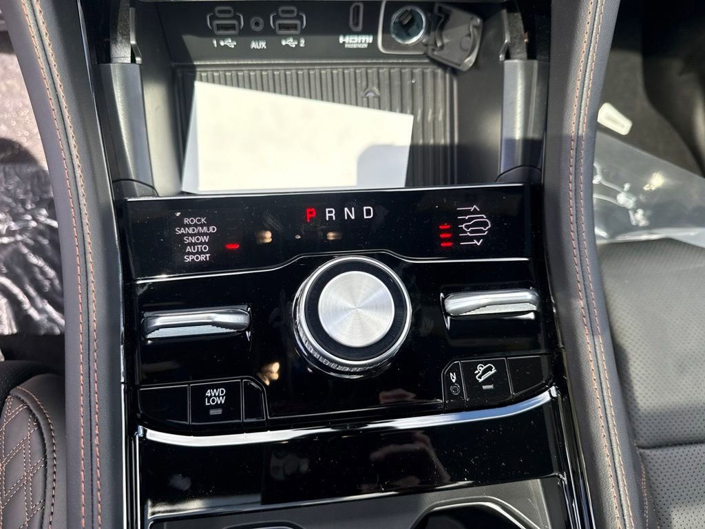 New 2026 Jeep Grand Cherokee Summit AWD/4WD image 15