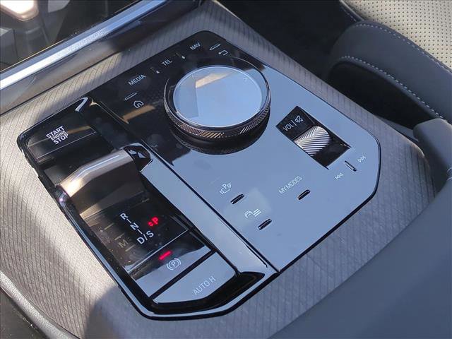 Used 2026 BMW X5 sDrive40i w/ M Sport Package image 12