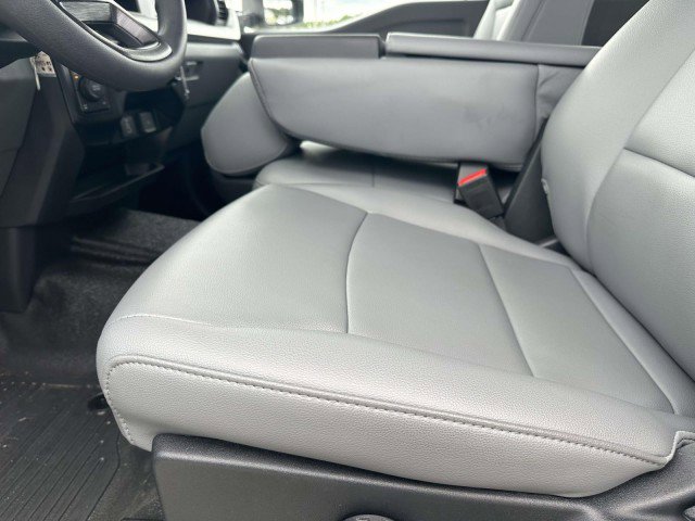 New 2026 Ford F250 XL w/ XL Chrome Package AWD/4WD image 9