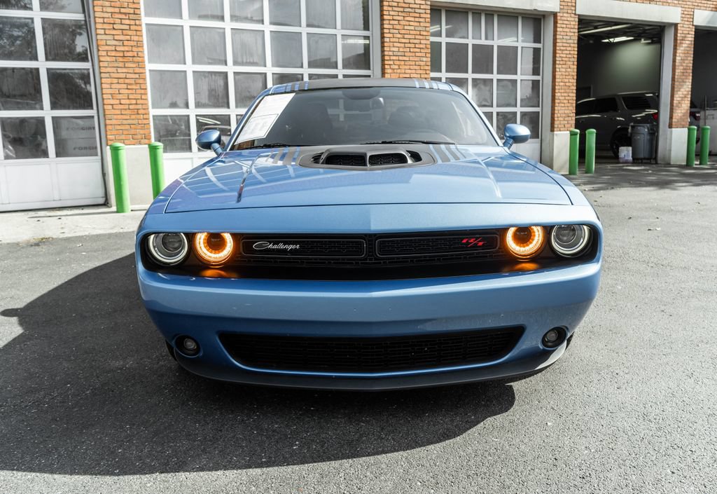 Used 2016 Dodge Challenger R/T RWD image 28