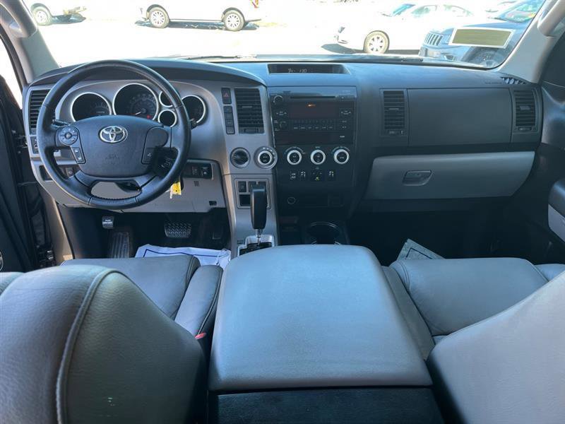 Used 2012 Toyota Sequoia SR5 w/ Premium Pkg image 22