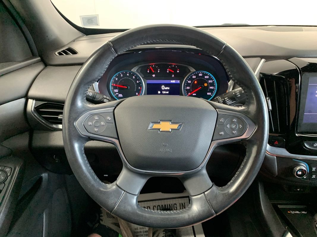 Used 2022 Chevrolet Traverse LT image 38