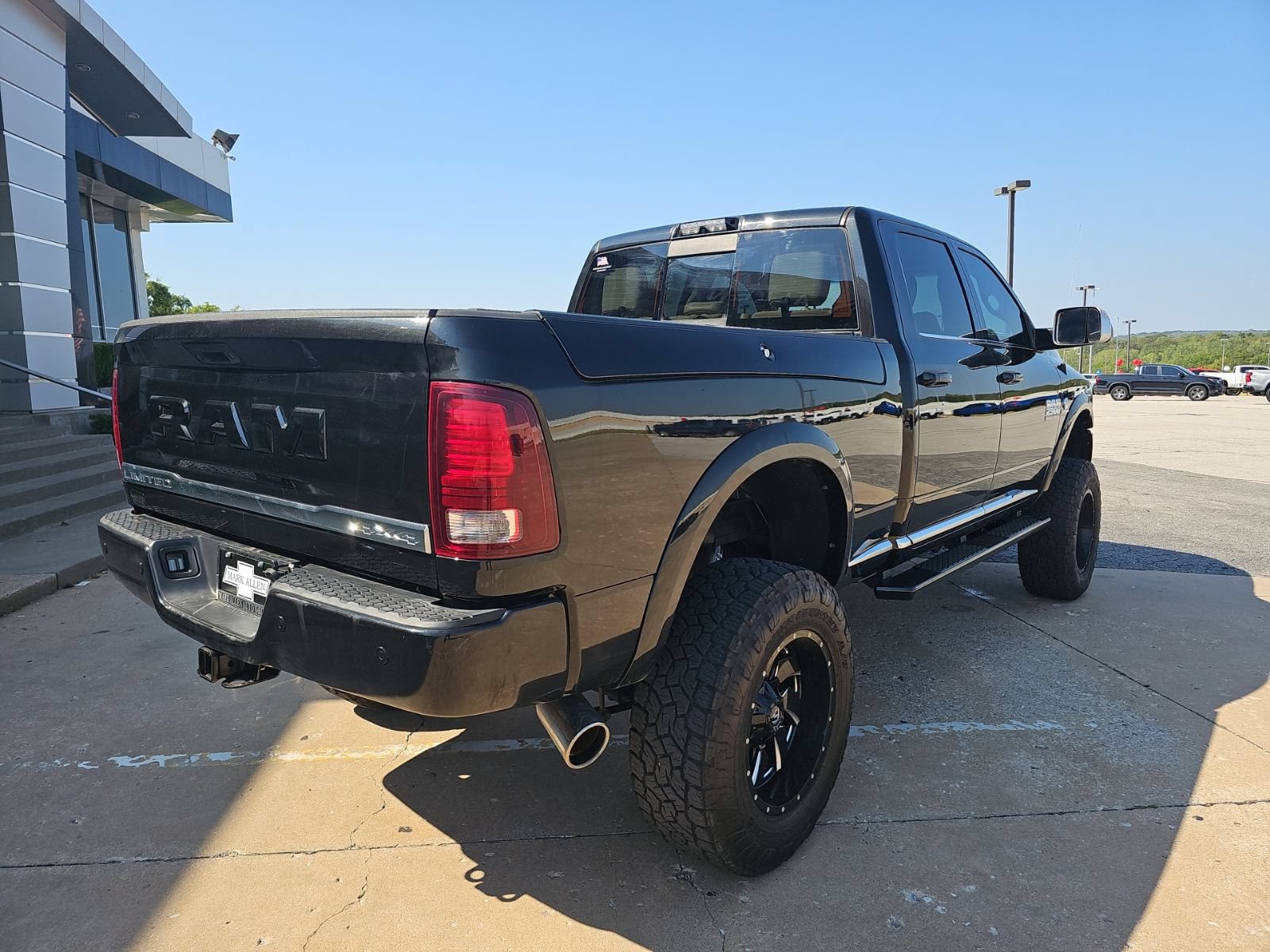 Used 2018 RAM 2500 Limited AWD/4WD image 4
