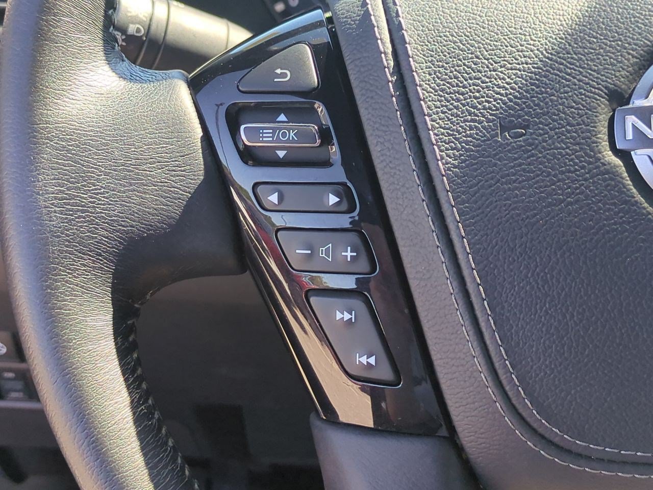 Certified 2023 Nissan Armada Platinum w/ Captain's Chairs Package AWD/4WD image 20