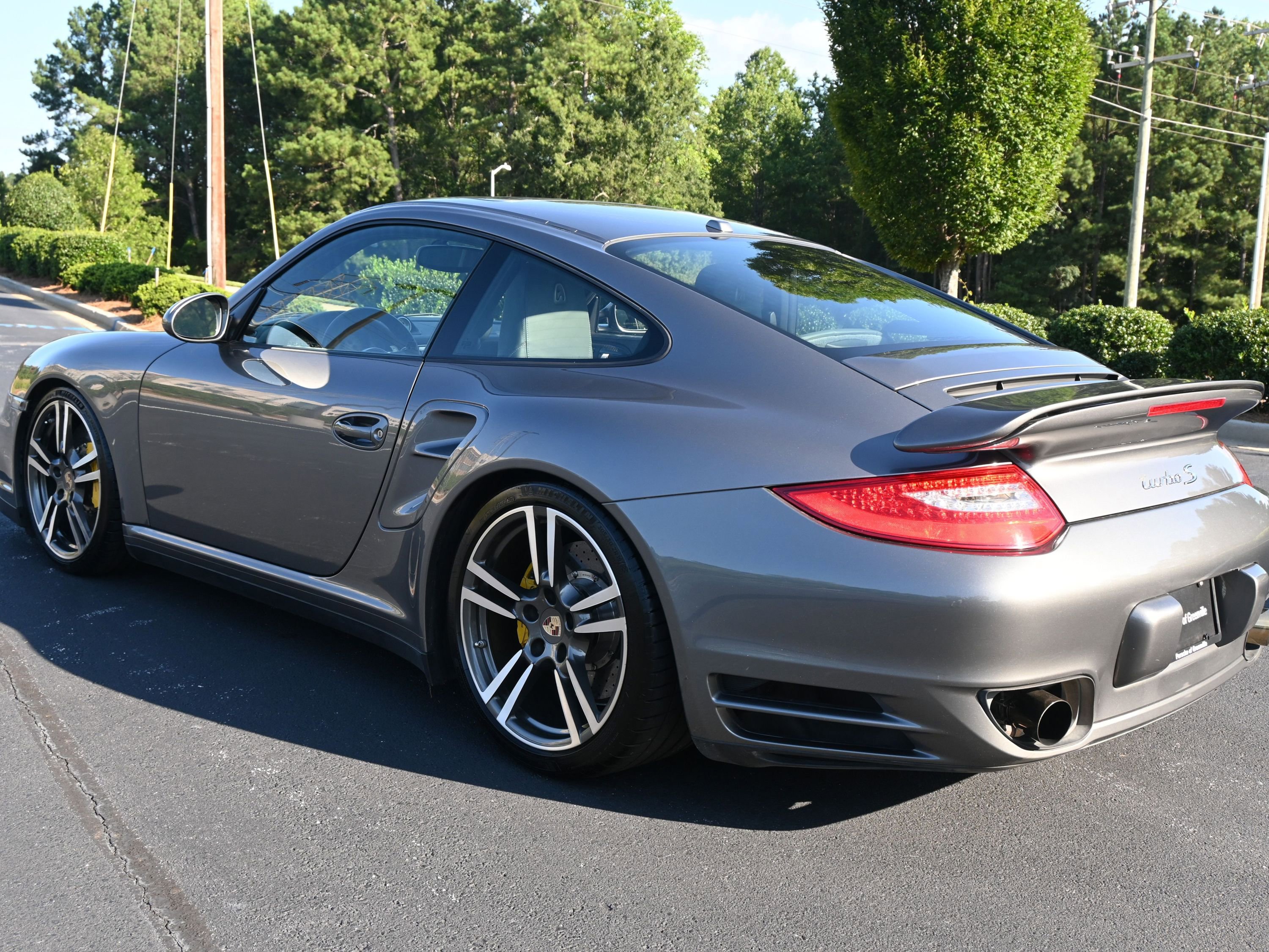 Used 2011 Porsche 911 Turbo S image 4