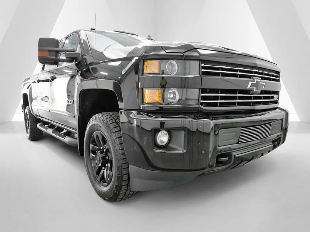 Used 2019 Chevrolet Silverado 2500 LTZ w/ Duramax Plus Package AWD/4WD image 42