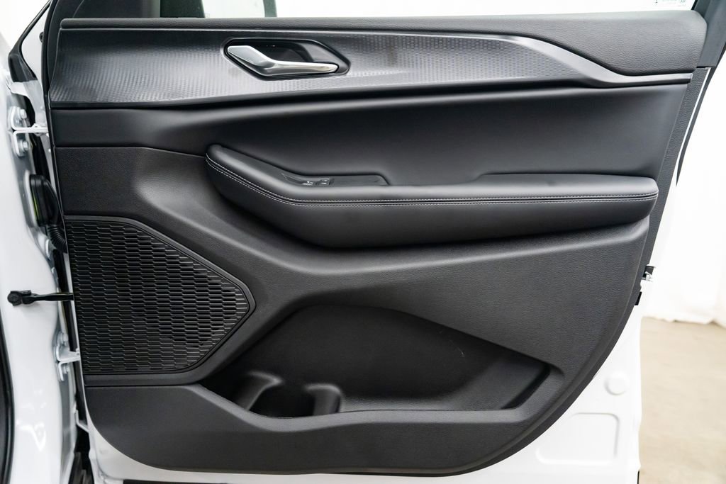 New 2025 Jeep Grand Cherokee Laredo X w/ Luxury Tech Group I image 26