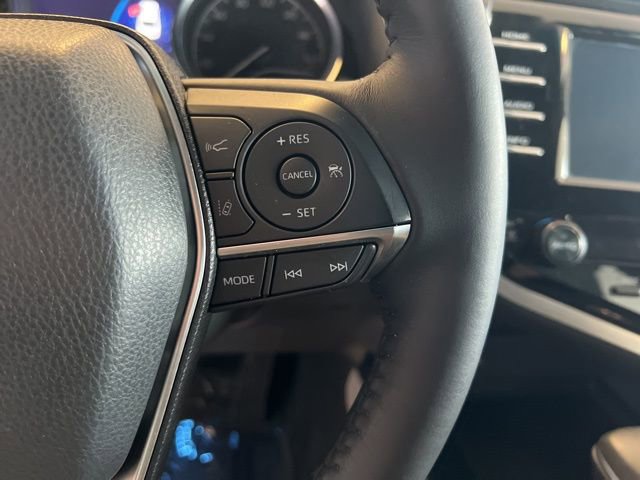 Used 2018 Toyota Camry XLE FWD image 24