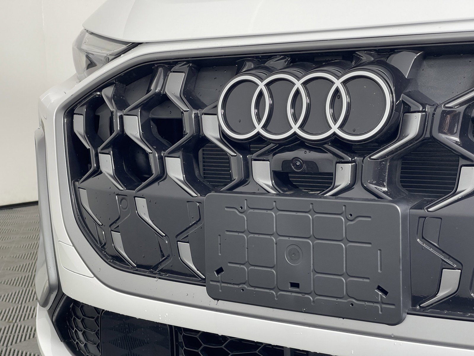 New 2025 Audi Q5 Premium Plus image 10