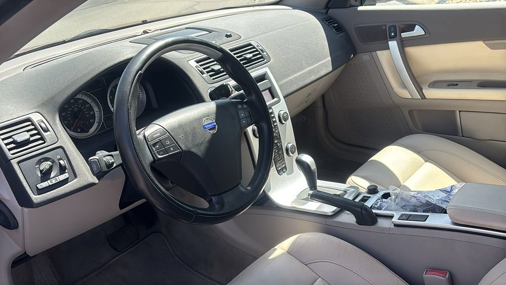 Used 2011 Volvo C70 T5 FWD image 25