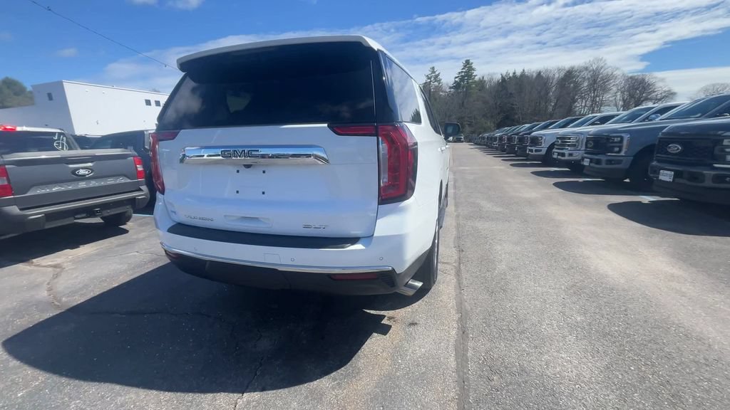 Used 2023 GMC Yukon SLT w/ SLT Luxury Package AWD/4WD image 19