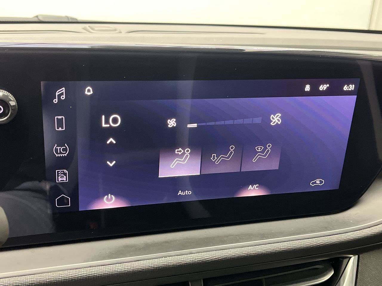 Certified 2024 Buick Envista Preferred w/ Convenience I Package FWD image 19