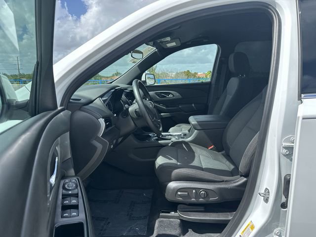 Used 2023 Chevrolet Traverse LT image 33