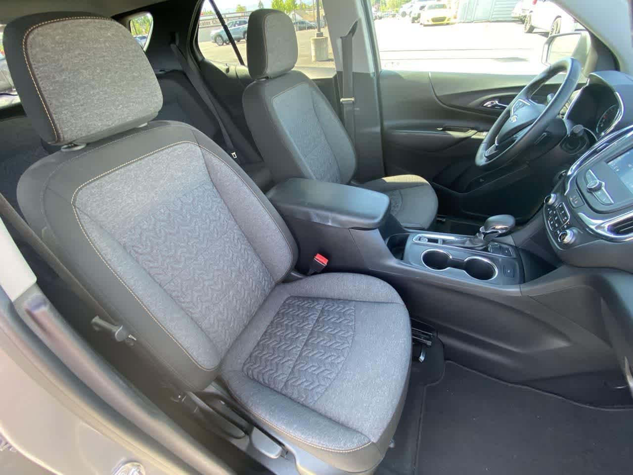 Used 2024 Chevrolet Equinox LT AWD/4WD image 23