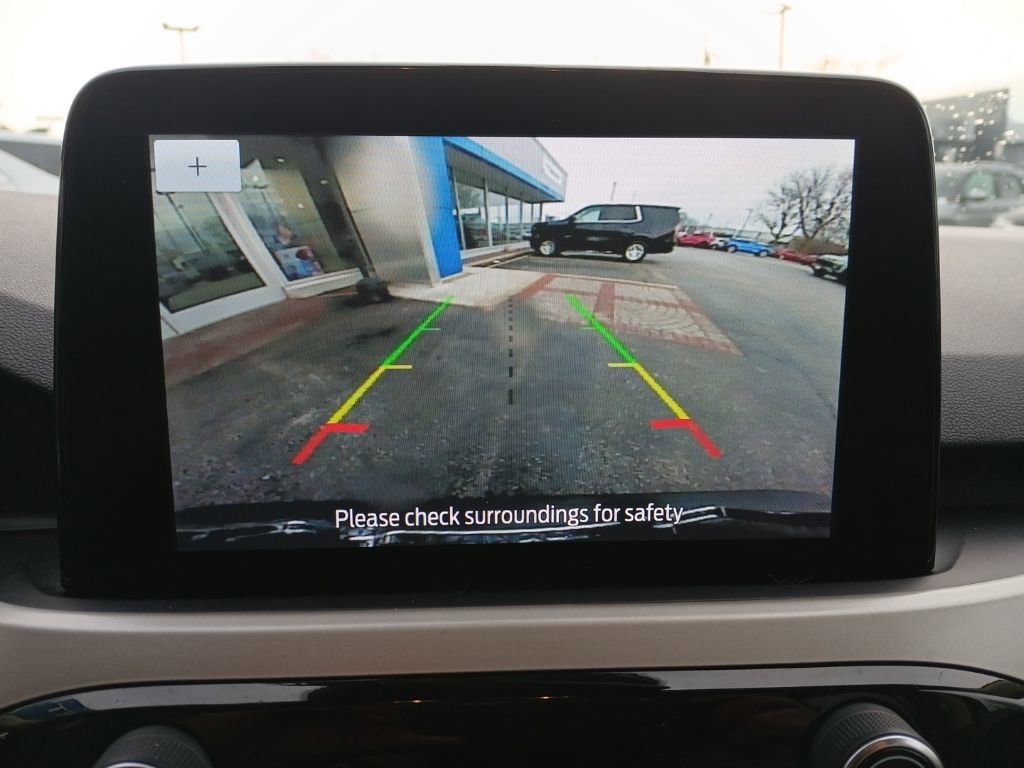 Used 2020 Ford Escape SE image 24