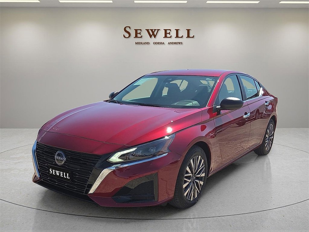 Used 2024 Nissan Altima 2.5 SV