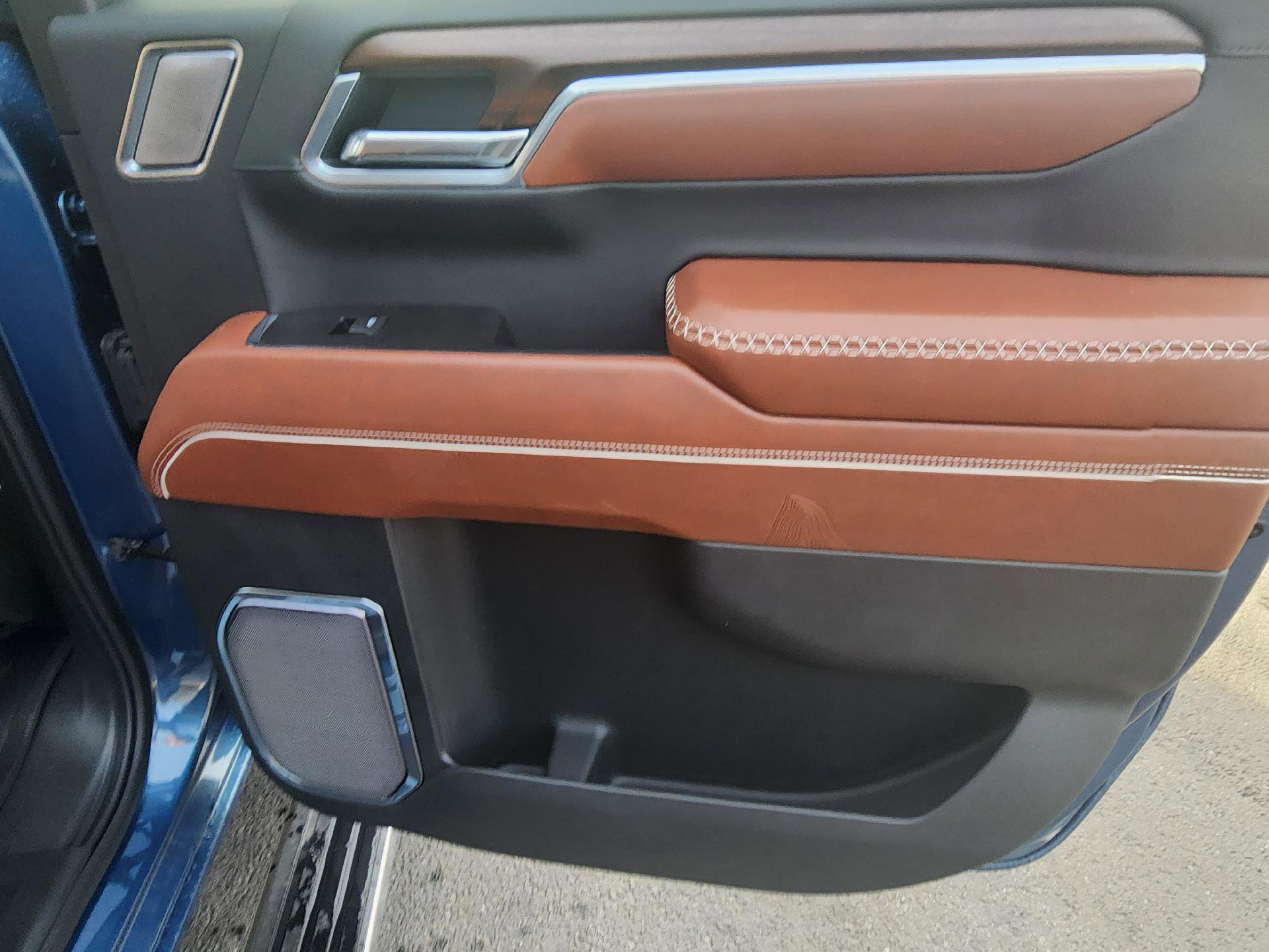 Used 2025 GMC Sierra 1500 Denali Ultimate image 16