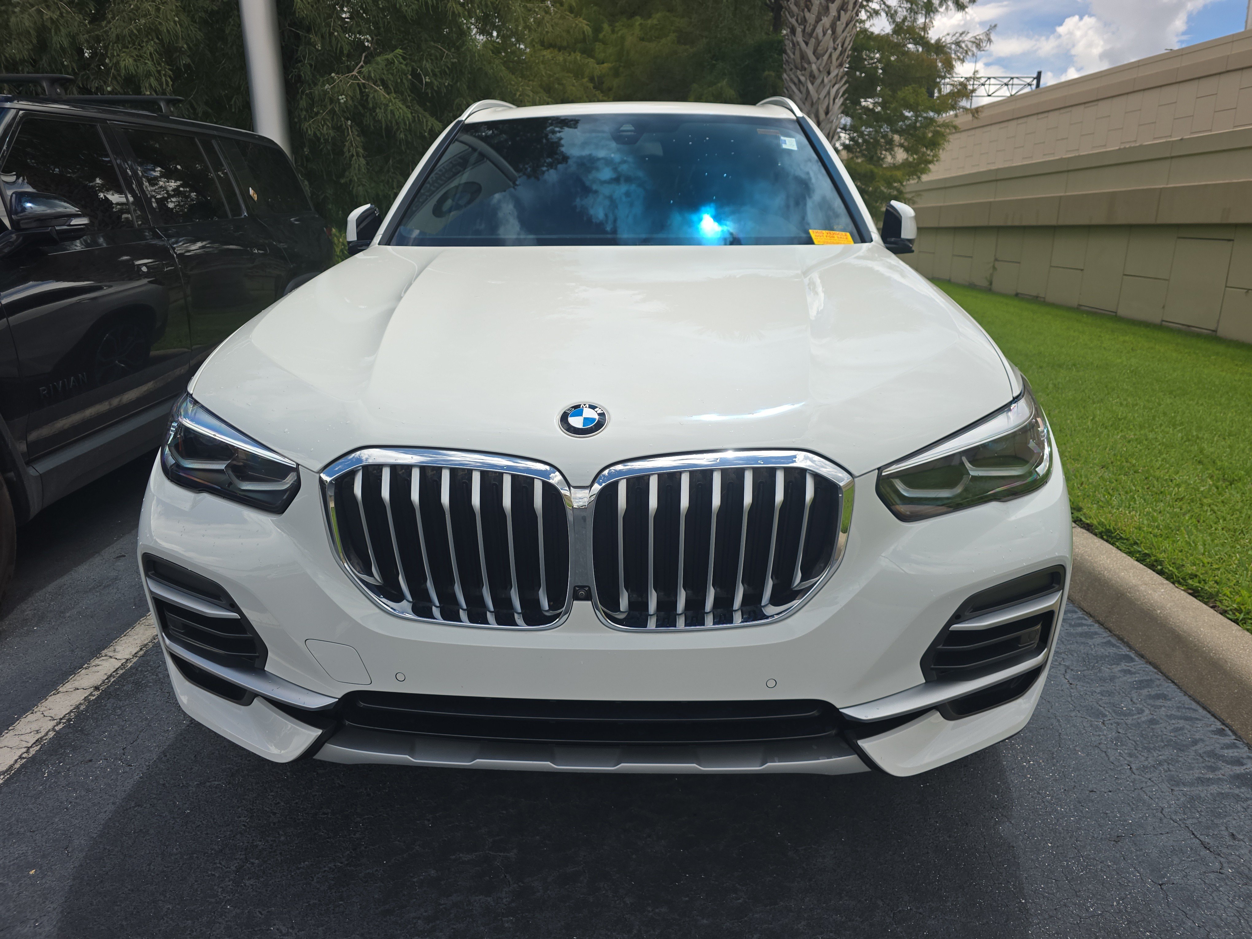 Certified 2023 BMW X5 sDrive40i w/ Climate Comfort Package RWD image 2