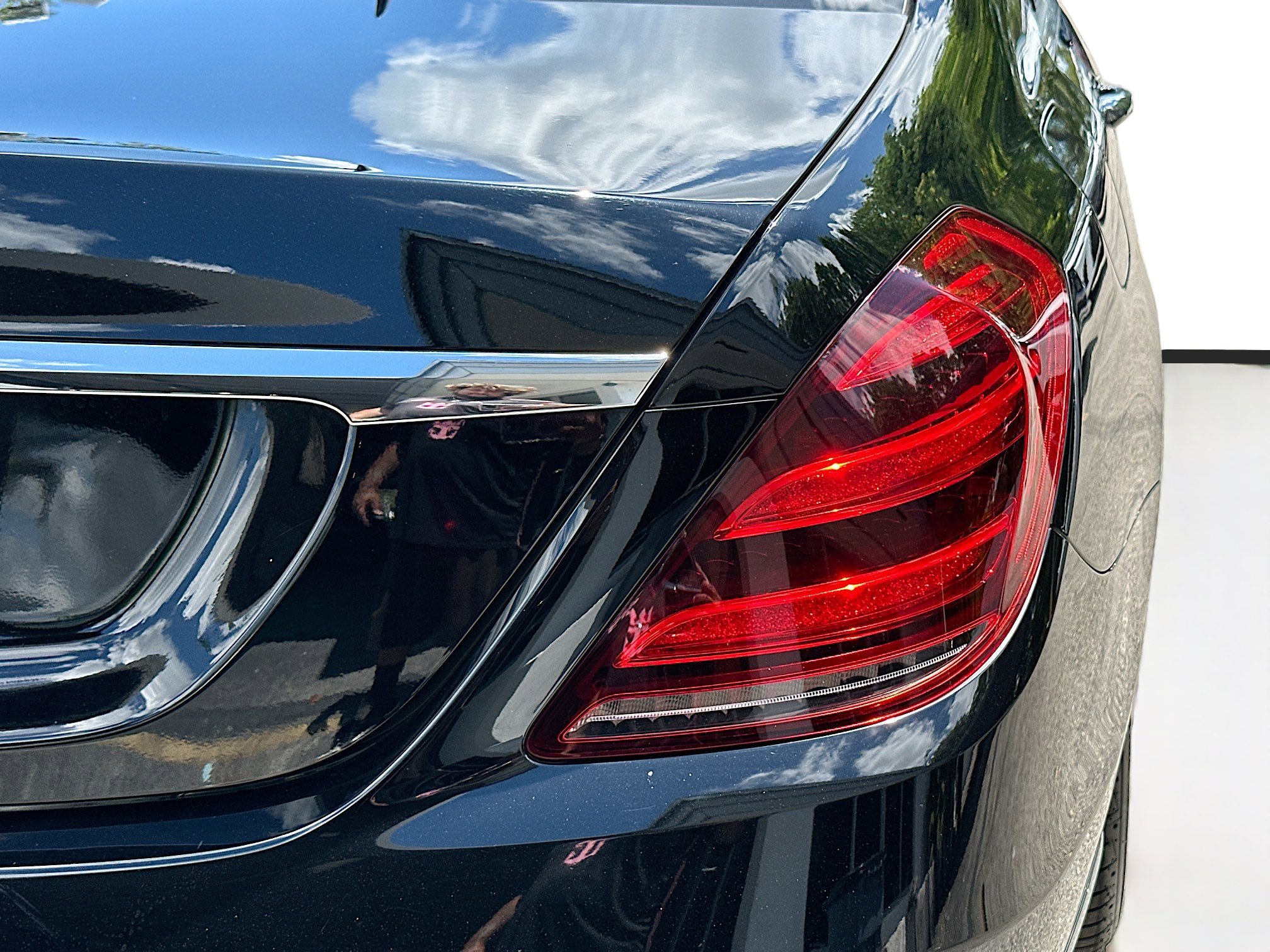 Used 2020 Mercedes-Benz S 450 Sedan image 33