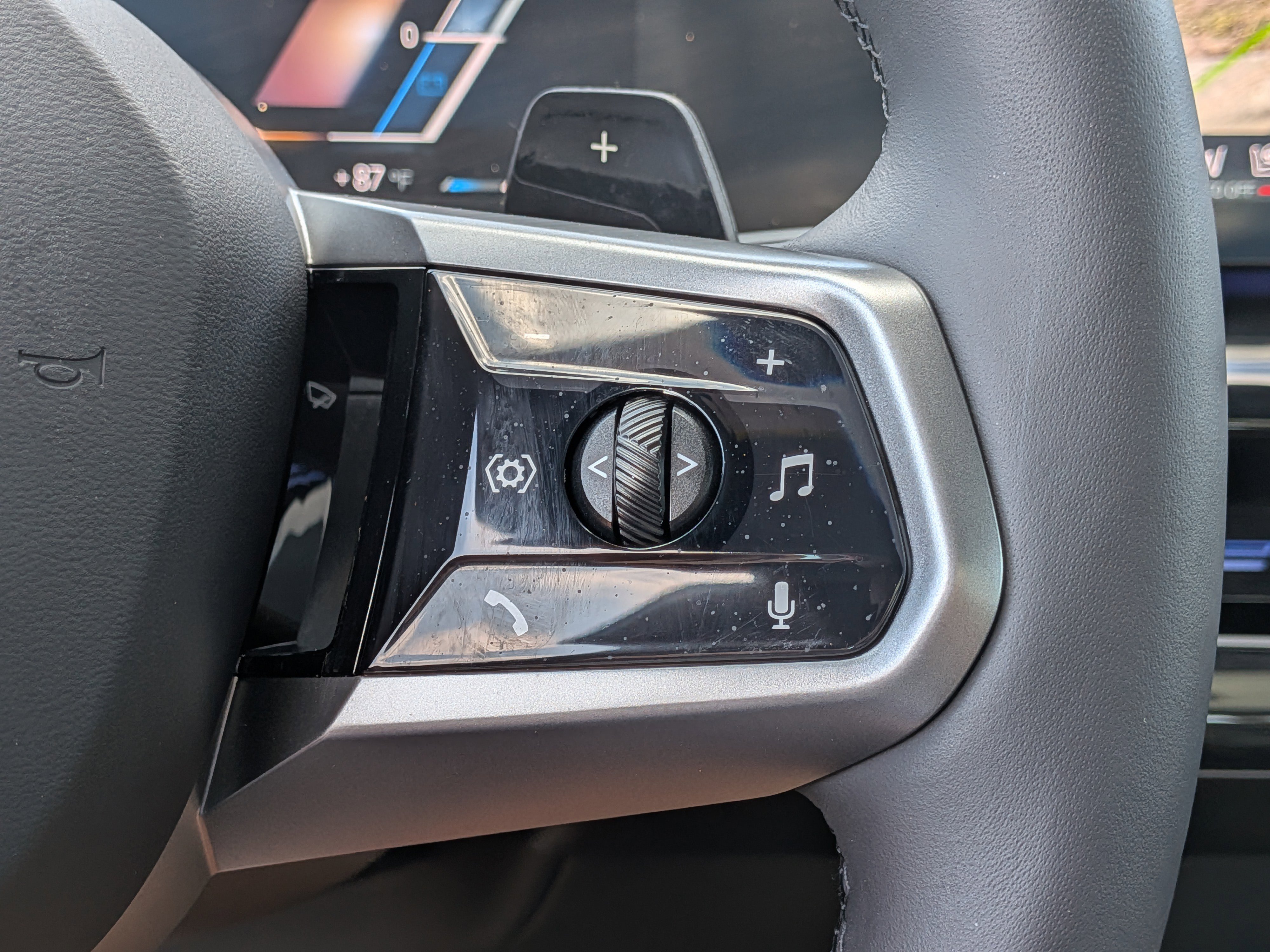 Used 2026 BMW 530i xDrive image 25