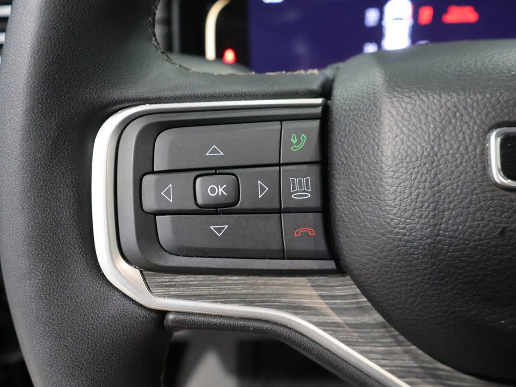 Used 2024 Jeep Wagoneer L Series III w/ Flexible Seating Group image 38