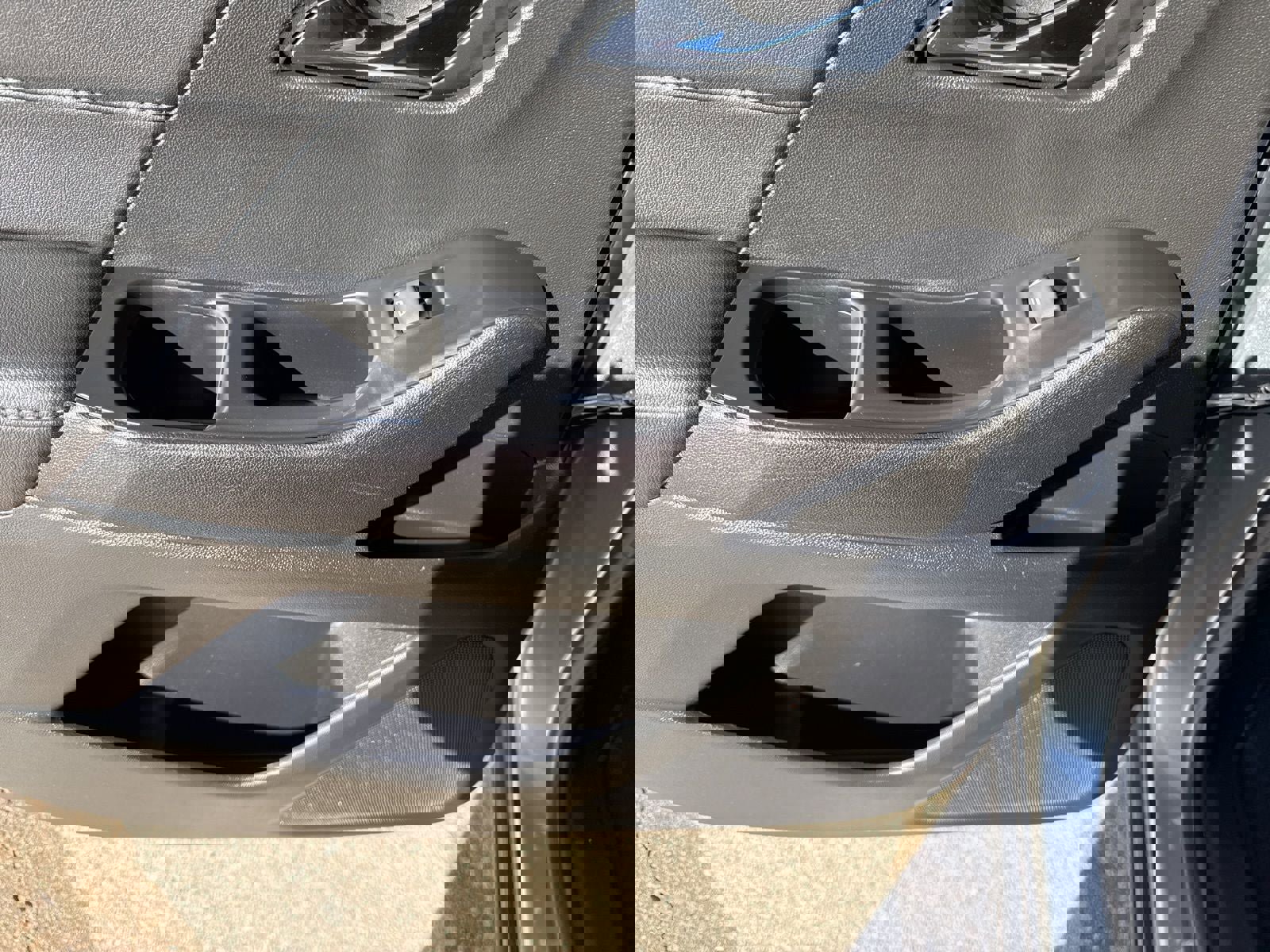 Used 2023 Chevrolet Traverse LT w/ Midnight/Sport Edition image 26