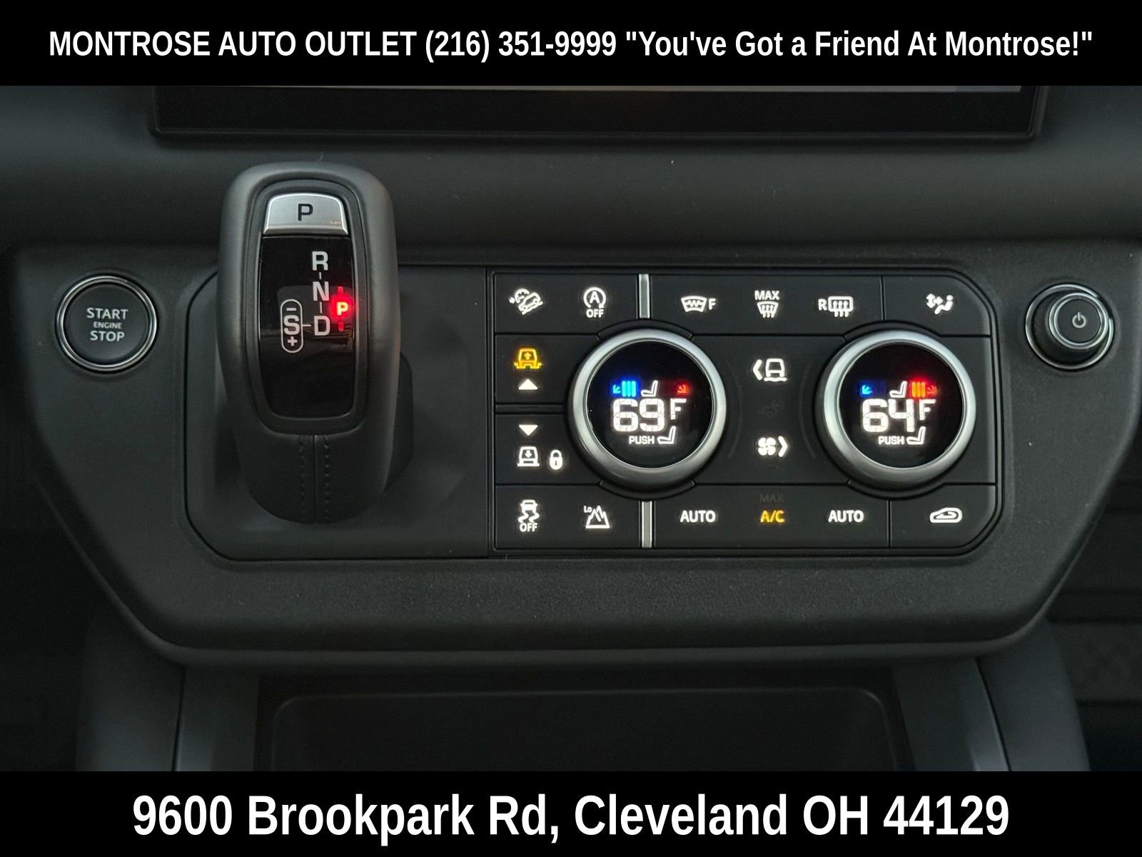 New 2025 Land Rover Defender 90 S image 20