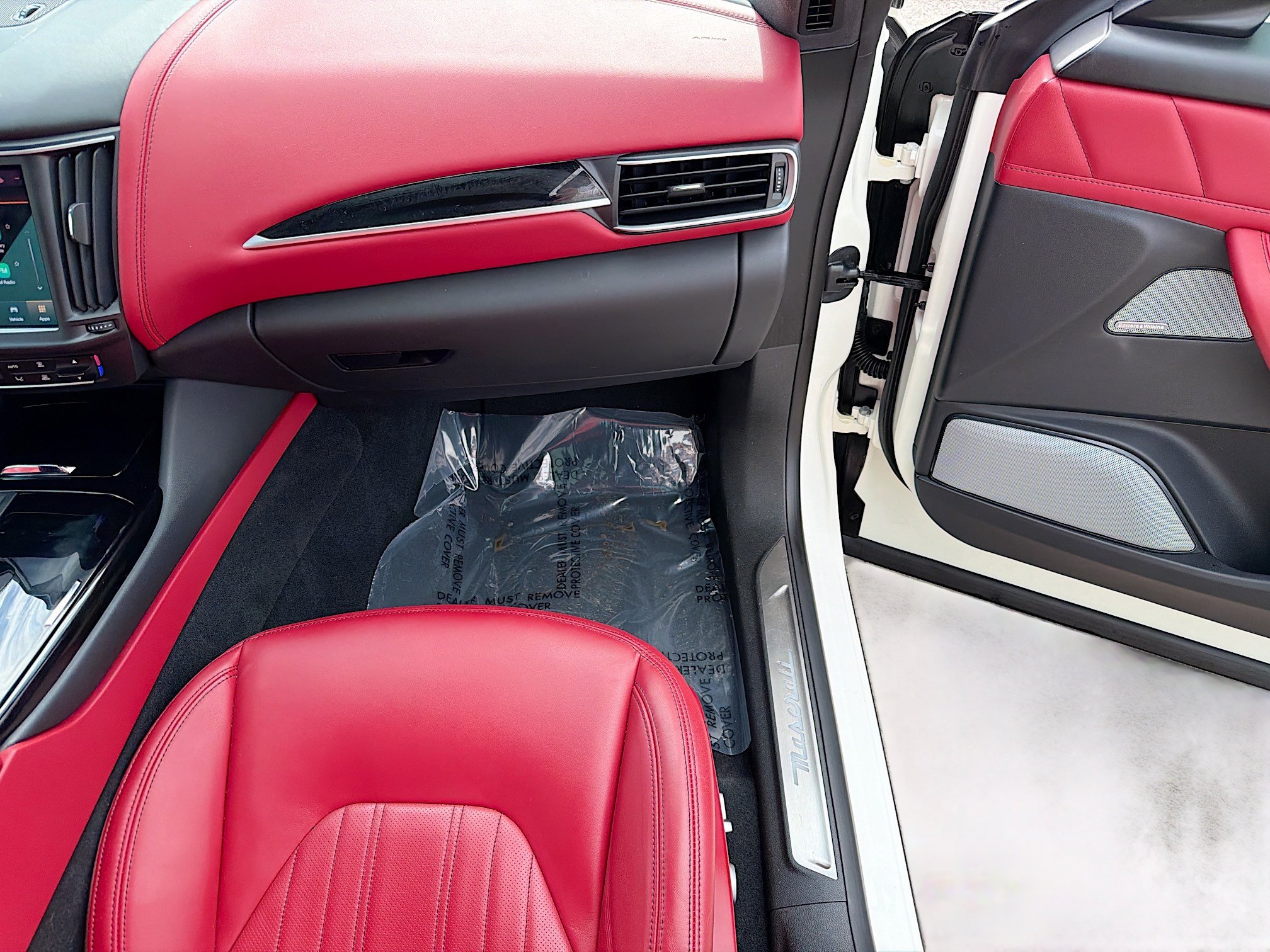 Certified 2023 Maserati Levante Modena image 18