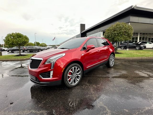 Used 2025 Cadillac XT5 Sportv w/ Technology Package AWD/4WD image 5