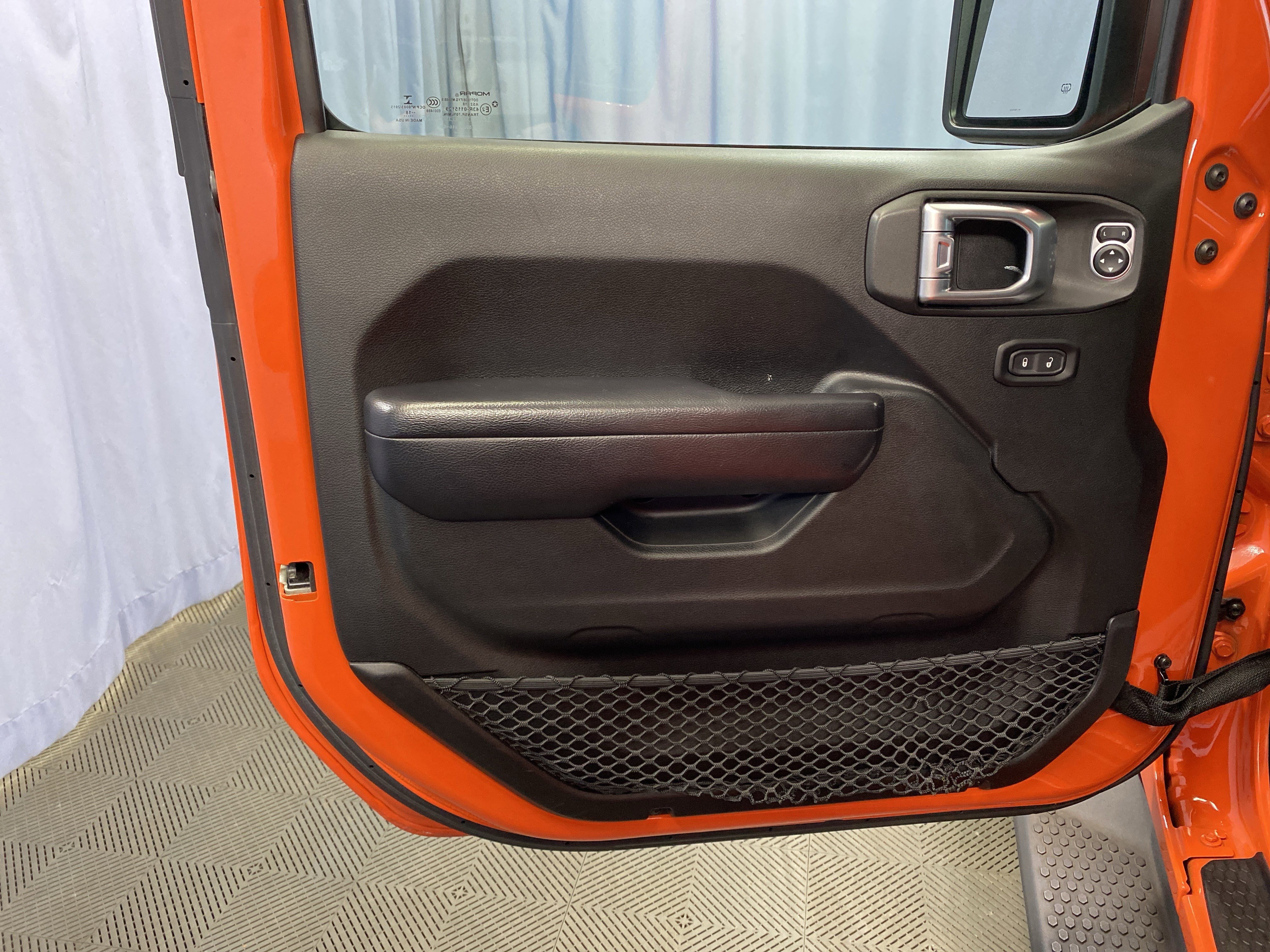 Certified 2018 Jeep Wrangler Unlimited Sport S image 11