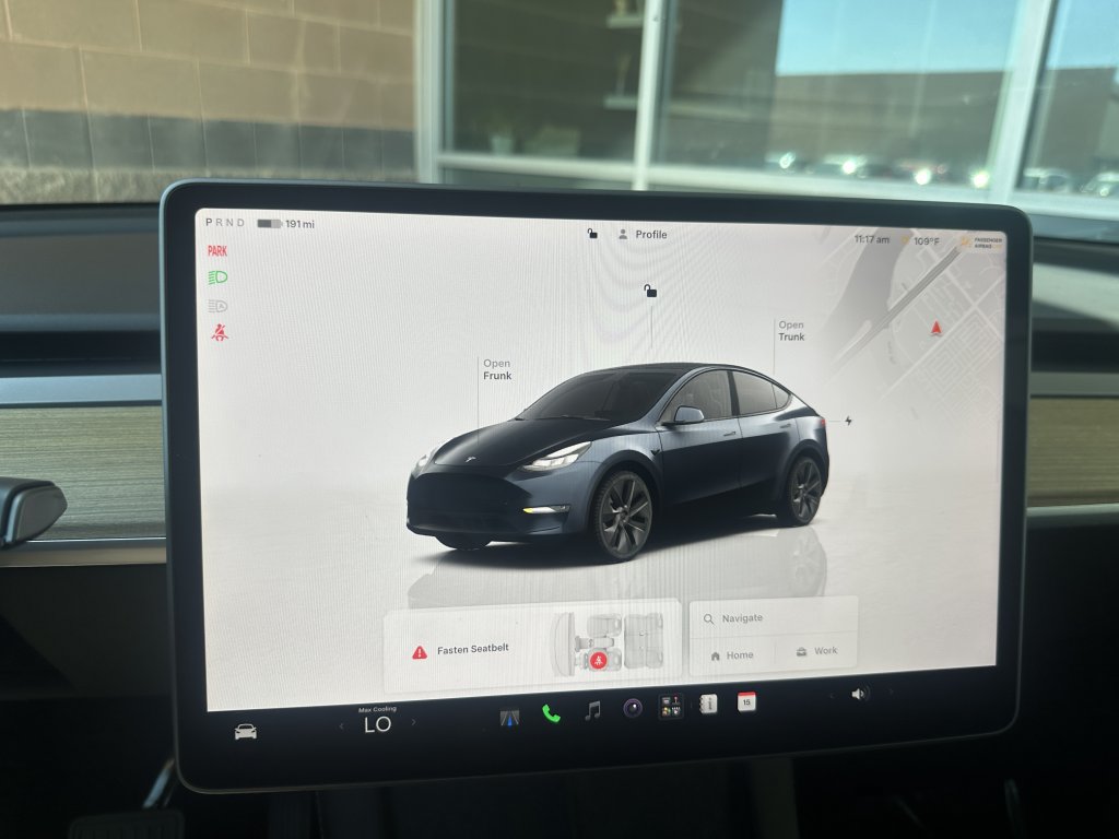 Used 2025 Tesla Model Y Long Range RWD image 19