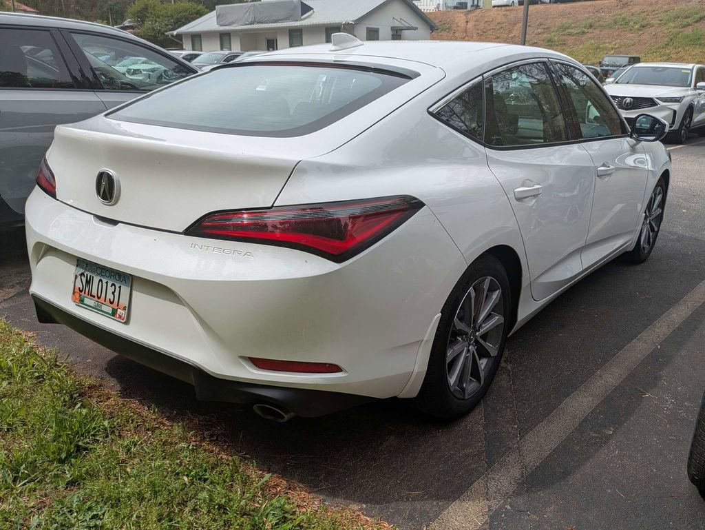 Used 2025 Acura Integra image 4