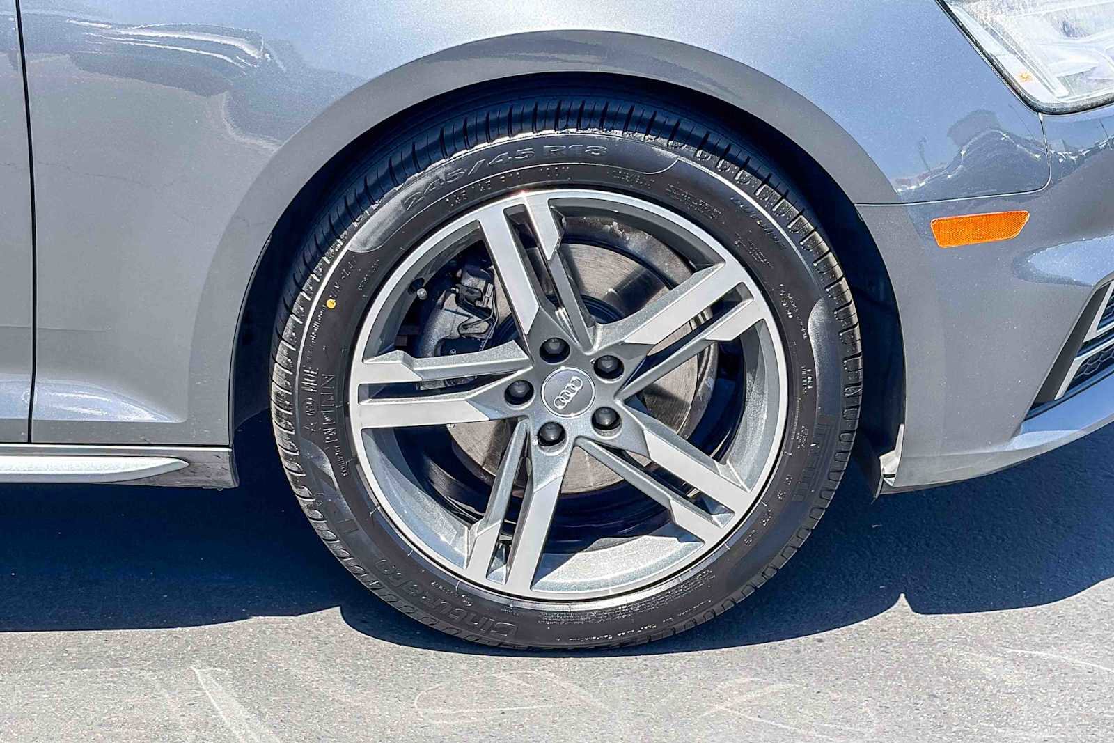 Used 2018 Audi A4 2.0T Ultra Premium Plus w/ Premium Plus Package FWD image 9