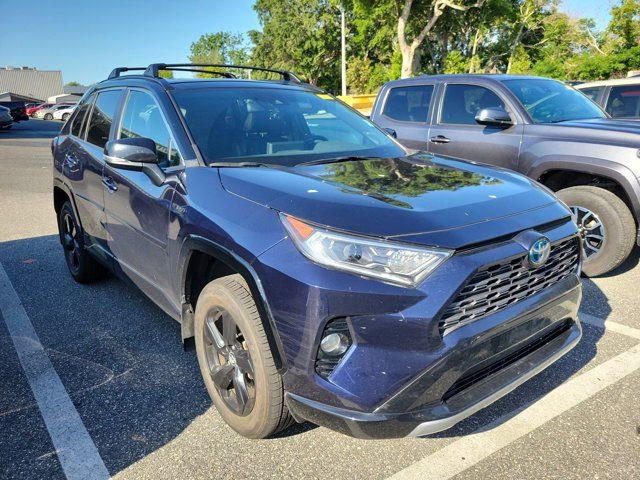 Certified 2020 Toyota RAV4 XSE w/ XSE Grade Weather Package AWD/4WD image 2