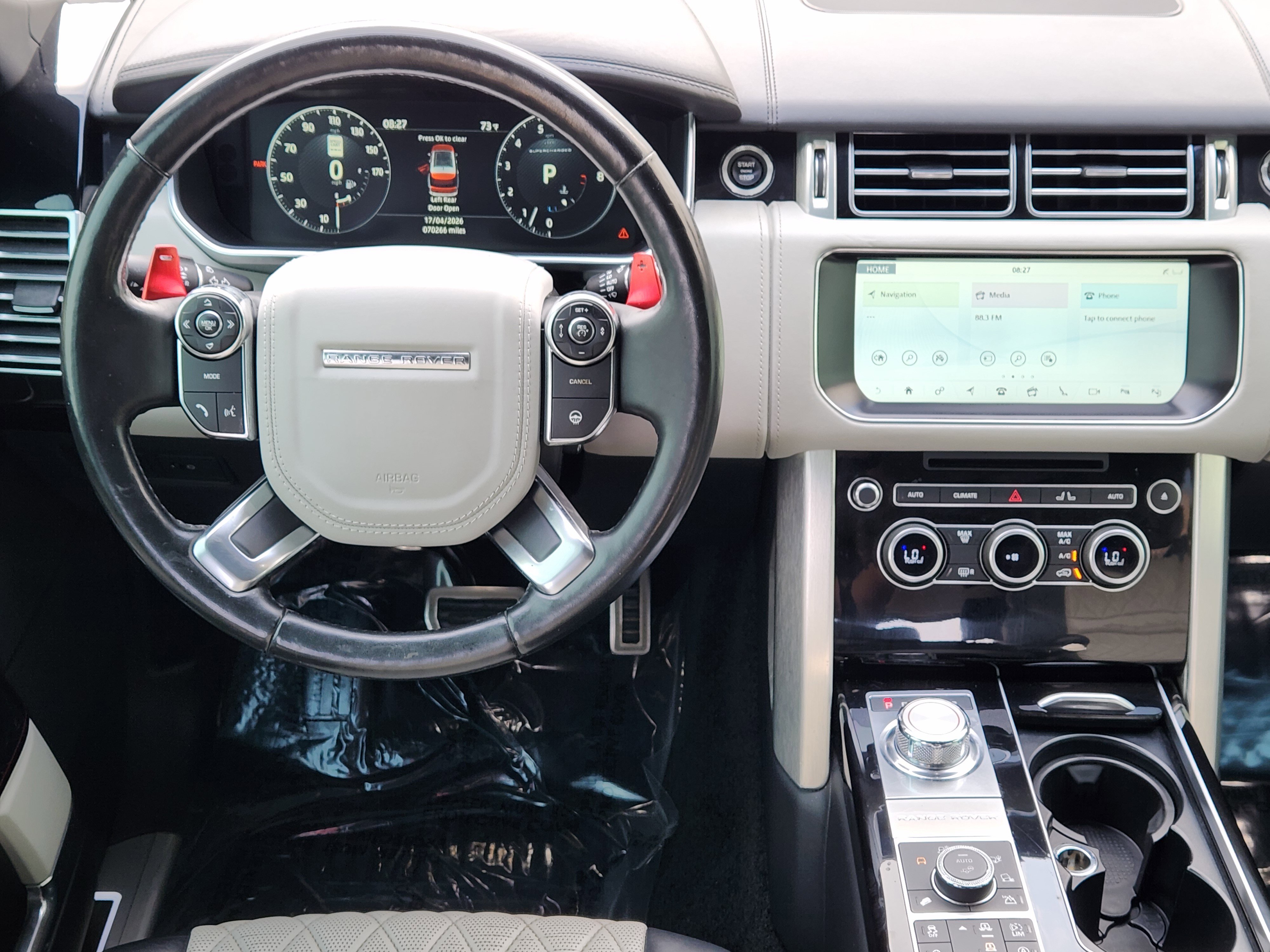 Used 2017 Land Rover Range Rover SV Autobiography Dynamic image 28