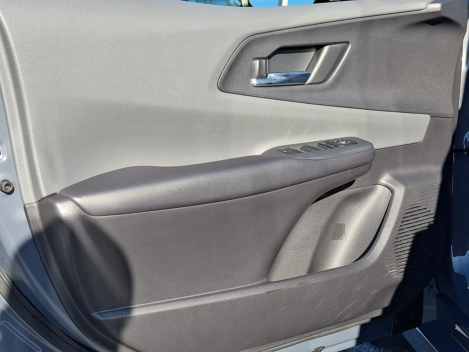 Certified 2023 Toyota Prius XLE FWD image 15