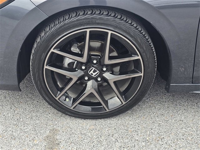Used 2024 Honda Civic Sport Touring image 9