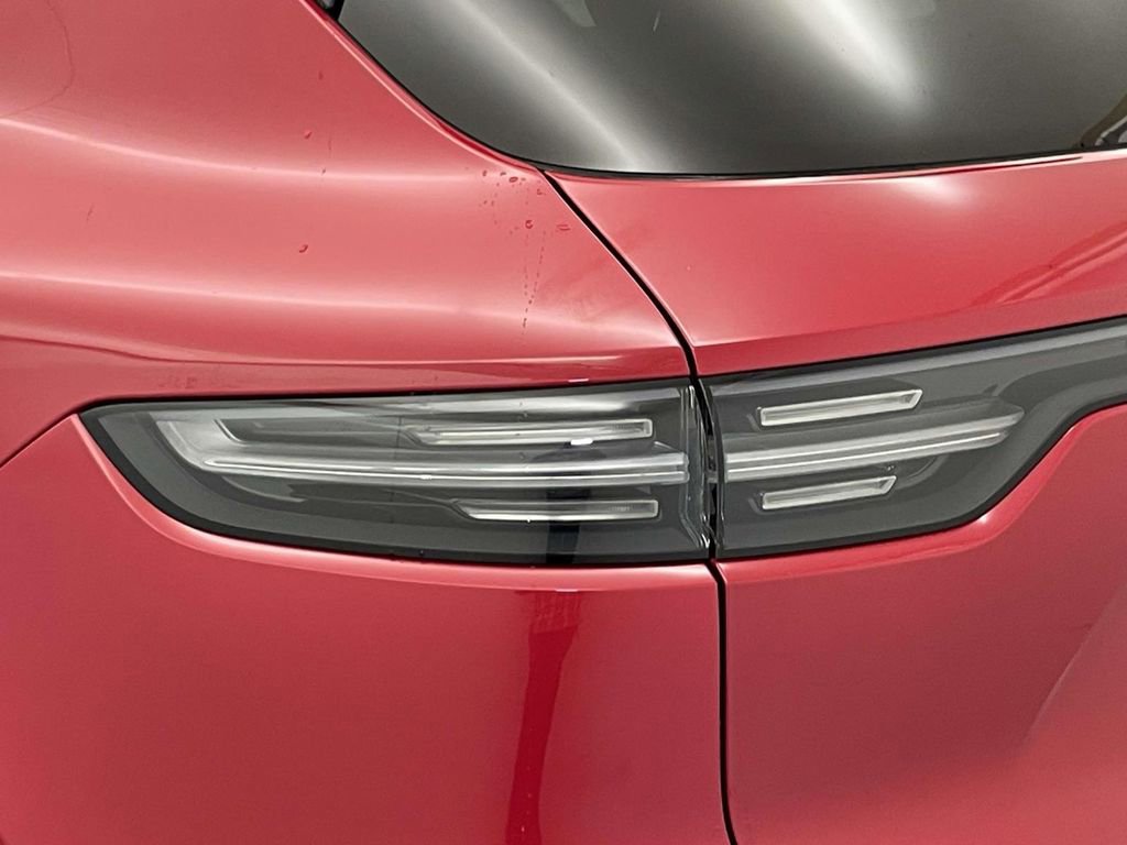 Certified 2023 Porsche Cayenne GTS AWD/4WD image 16