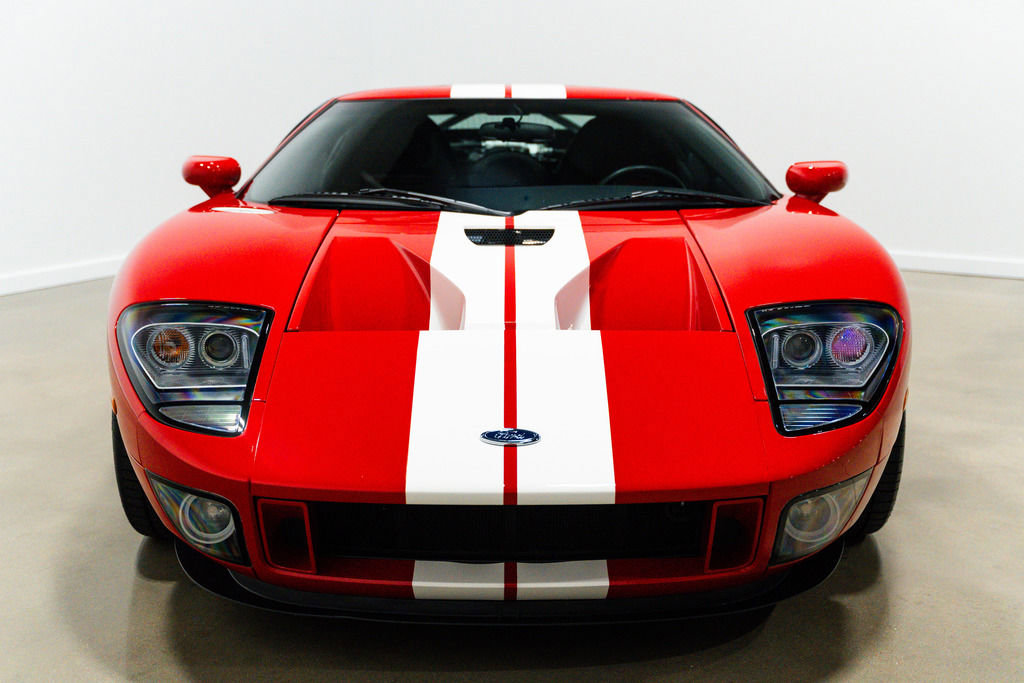 Used 2006 Ford GT RWD image 8