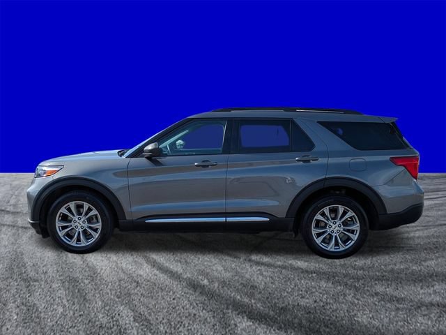 Used 2023 Ford Explorer XLT w/ Equipment Group 202A AWD/4WD image 7