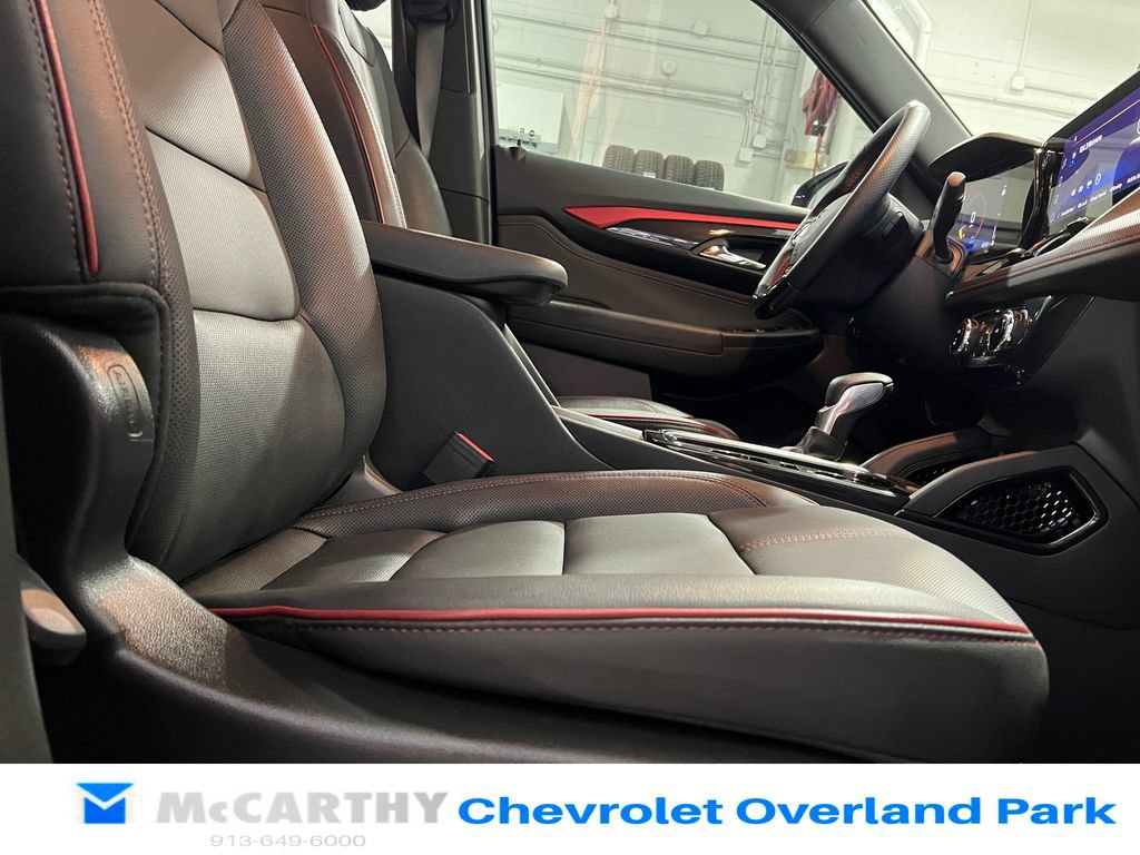 Used 2025 Chevrolet TrailBlazer RS w/ Convenience Package FWD image 31