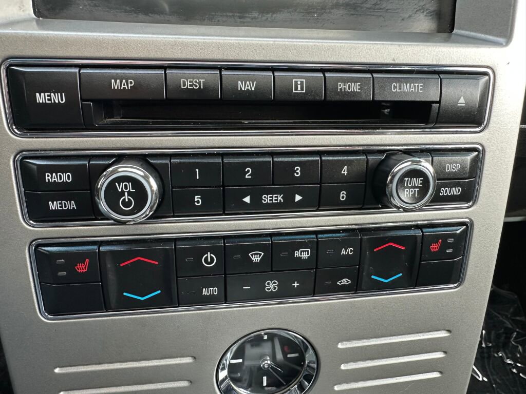 Used 2011 Ford Flex Limited w/ Rapid Spec Order Code AWD/4WD image 22