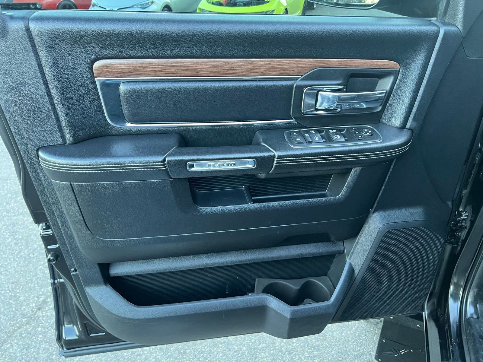 Used 2015 RAM 3500 Laramie w/ Black Appearance Group image 23