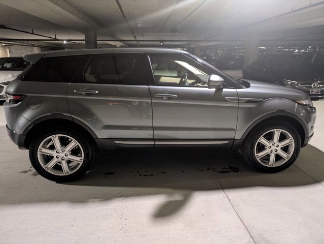 Used 2015 Land Rover Range Rover Evoque Pure Plus image 4